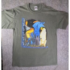 Vintage Y2K Sea World Penguin Print T Shirt Size XL Green